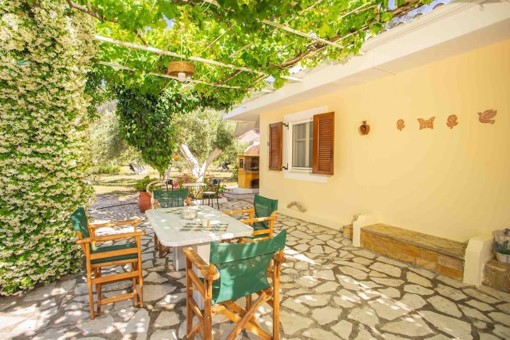 Anthia Private Studio A Breath Away From Beaches Áyios Nikítas Exteriér fotografie